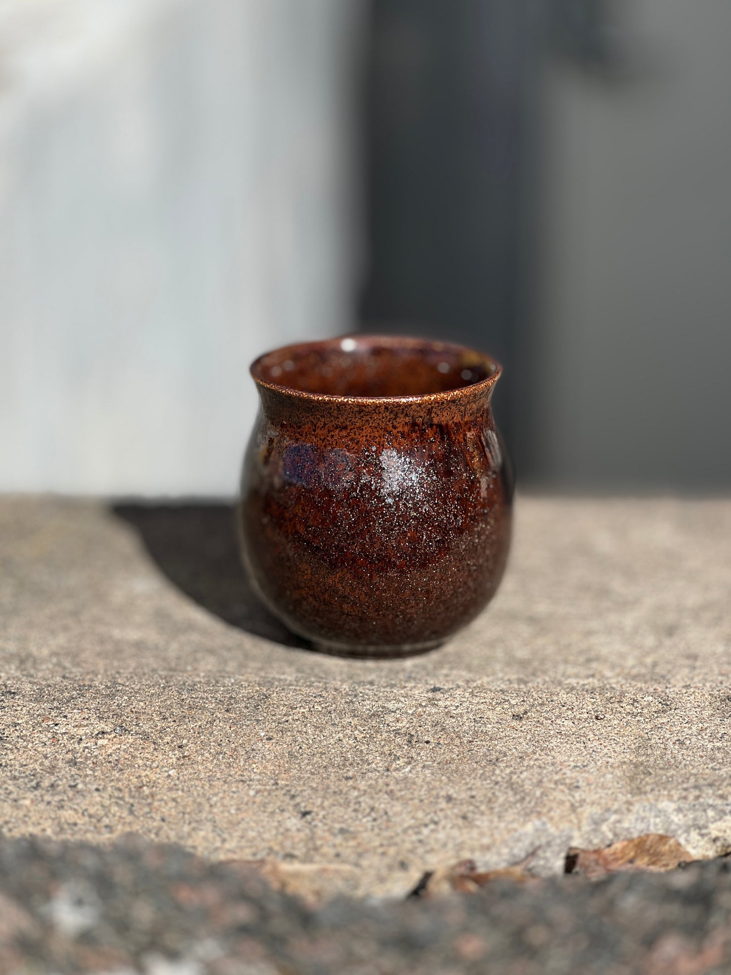 Mugg utan öra - brun