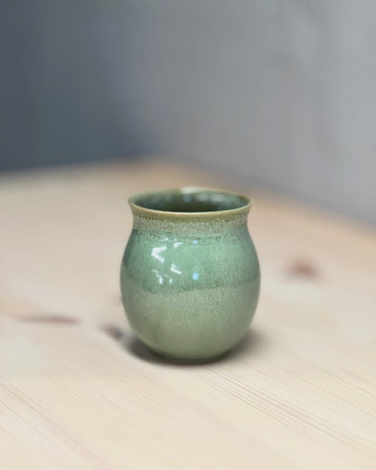 Mugg utan öra - koppargrön