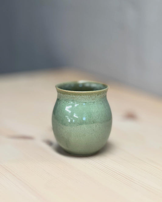 Mugg utan öra - koppargrön
